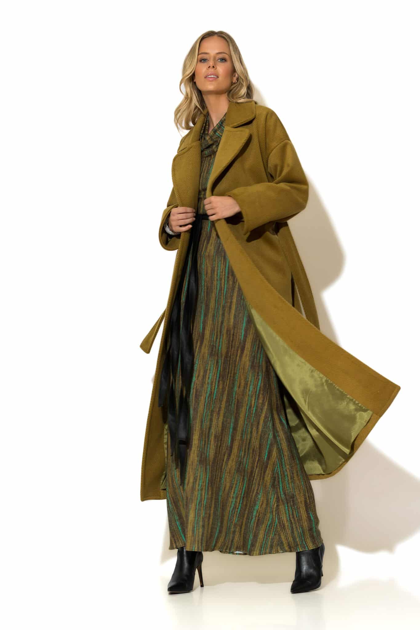 Μακρύ Βελούρ Παλτό με ζώνη C-THROU